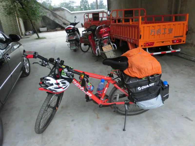 Before Mark was ready for a 2,0000KM bike tour in China in 2014, it's a sad story that this bike was stolen in 2015.